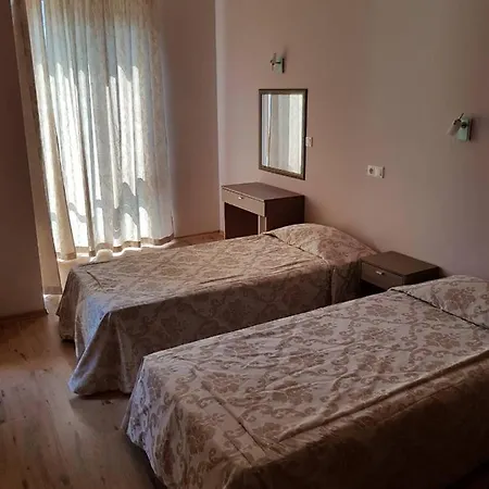 By The Sea Apartment *